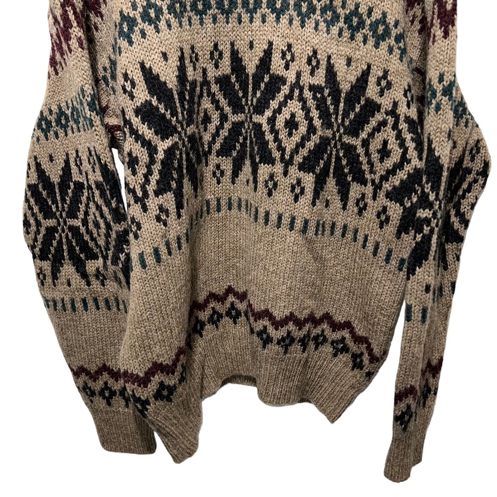 Traditions 90's wool knit Fair Isle sweater in a tan/beige color - Picture 4 of 9